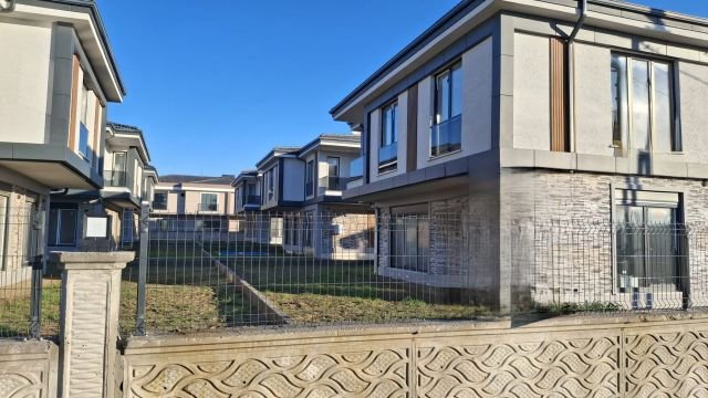 Silivri Selimpaşa'da Satılık ultra Lüks Villâ