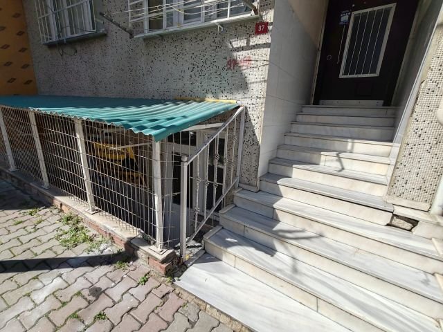 GAZİOSMANPAŞA'DA SATILIK 2+1 DAİRE