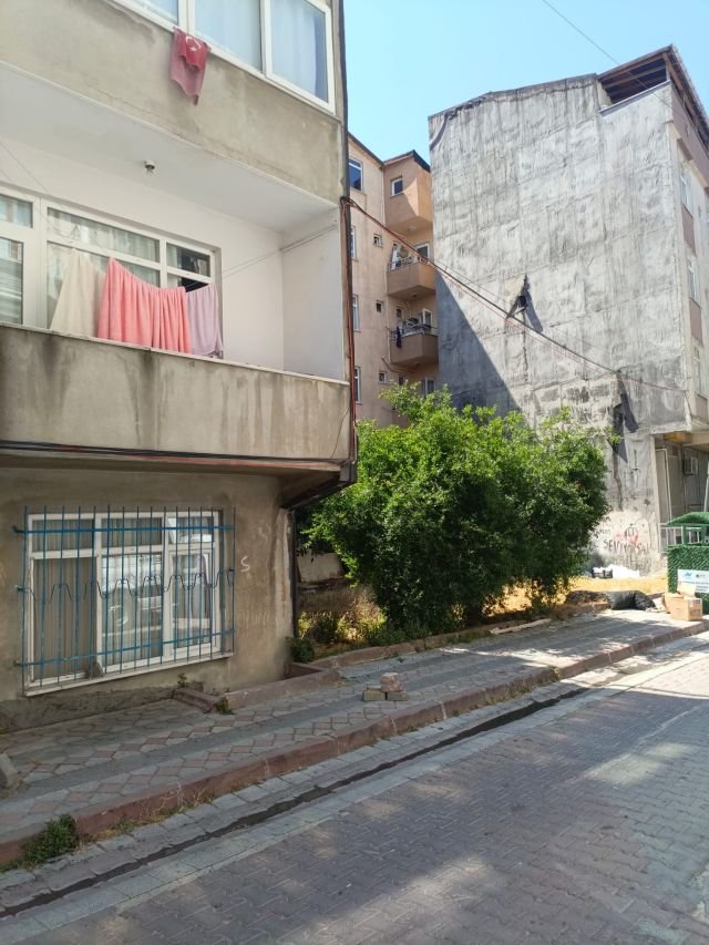 Sultangazi 50. Yıl Mahallesi'nde Satılık 3 Katlı Komple Bina & Yeni Proje Fırsatı | TURYAP ÂLÂ