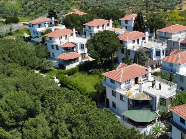 Mürefte'de Denize 80m, Özel İskeleli, Kapanmaz Deniz Manzaralı 6+1 Satılık Villa