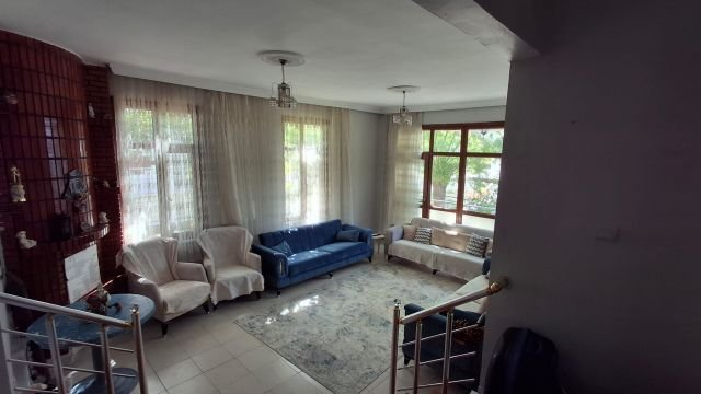 Mürefte'de Denize 80m, Özel İskeleli, Kapanmaz Deniz Manzaralı 6+1 Satılık Villa