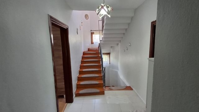 Mürefte'de Denize 80m, Özel İskeleli, Kapanmaz Deniz Manzaralı 6+1 Satılık Villa