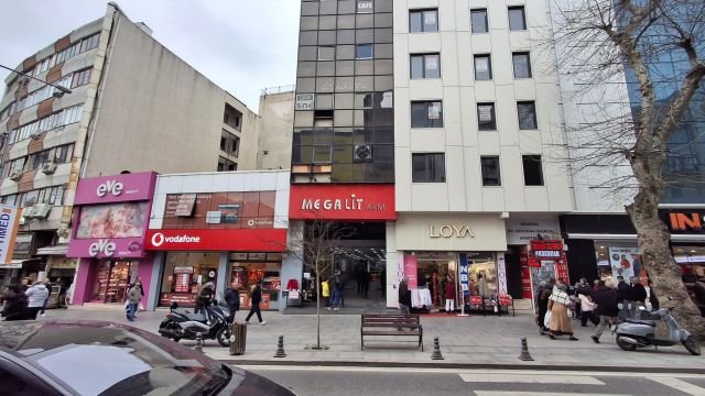 Çorlu Merkezde Kat Mülkiyetli, Masrafsız Satılık 70 m² Ticari Fırsat