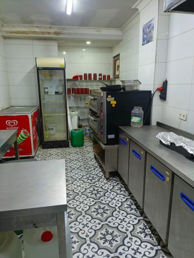 Merkezi Konumda, Tüm Demirbaşlarıyla Anahtar Teslim Devren Kiralık Komple Tesis