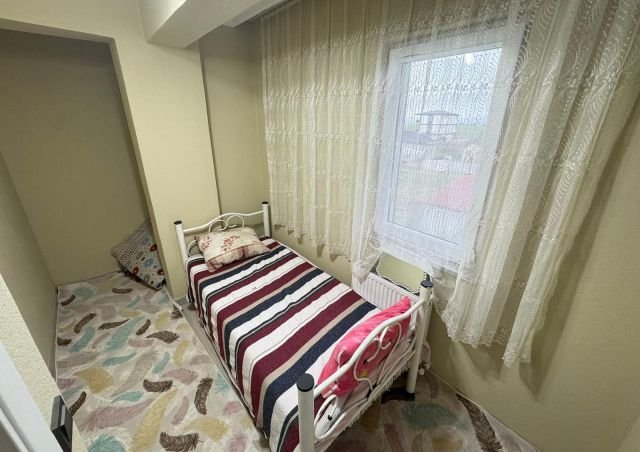 Tekirdağ Marmaraereğlisi Çeşmeli'de Denize Yakın Satılık Eşyalı 3+1 Villa