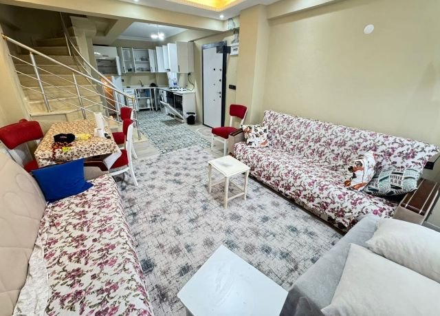 Tekirdağ Marmaraereğlisi Çeşmeli'de Denize Yakın Satılık Eşyalı 3+1 Villa