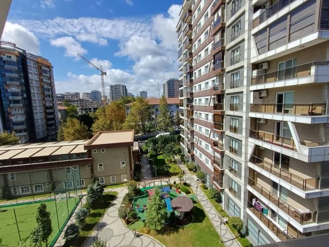 Eski Habipler Sumder Prestij Evleri'nde, Havuzlu ve Otoparklı Sitede Satılık Geniş 3+1 Daire