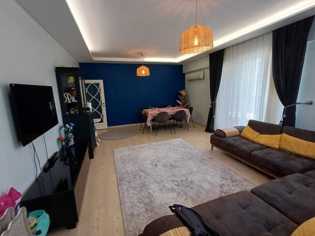 Eski Habipler Sumder Prestij Evleri'nde, Havuzlu ve Otoparklı Sitede Satılık Geniş 3+1 Daire