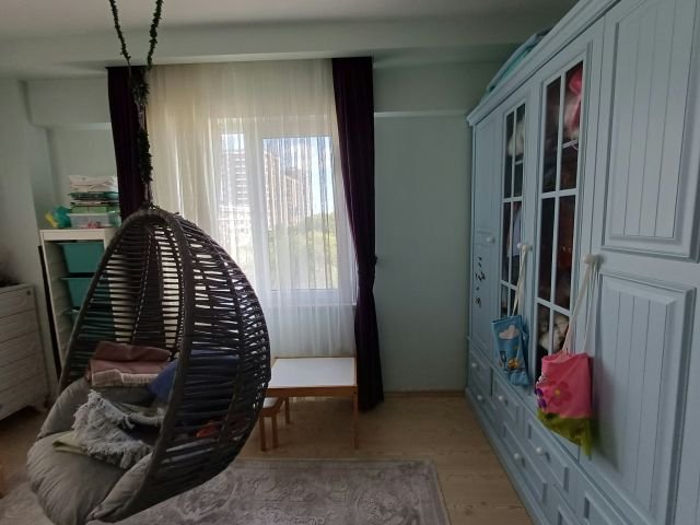 Eski Habipler Sumder Prestij Evleri'nde, Havuzlu ve Otoparklı Sitede Satılık Geniş 3+1 Daire