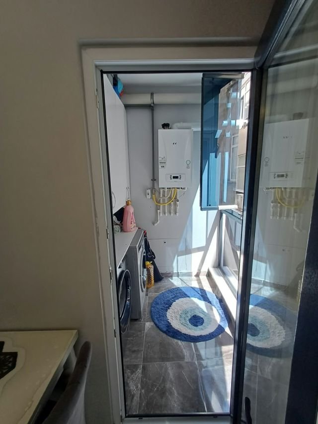 Cebeci'de 1. Katta, Ebeveyn Banyolu ve Merkezi Konumda Satılık 2+1 Daire