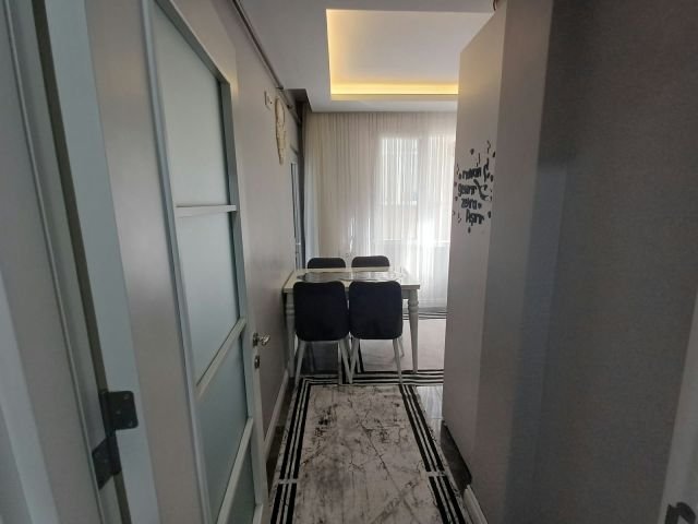 Cebeci'de 1. Katta, Ebeveyn Banyolu ve Merkezi Konumda Satılık 2+1 Daire