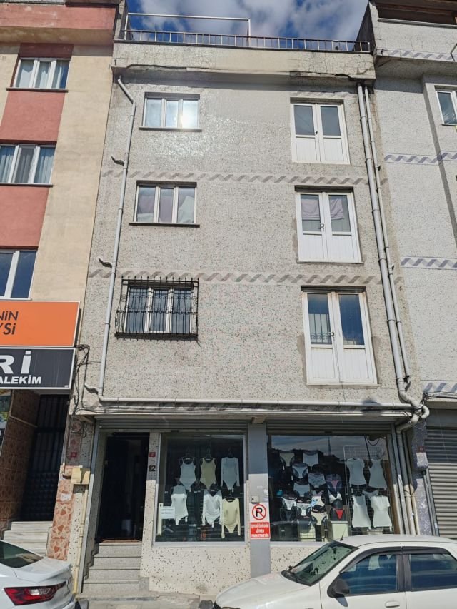 SATILIK BİNA-KURULU İÇ ÇAMAŞIR FİRMASI